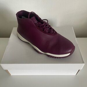 Jordan Future 'Bordeaux' - LIKE NEW.